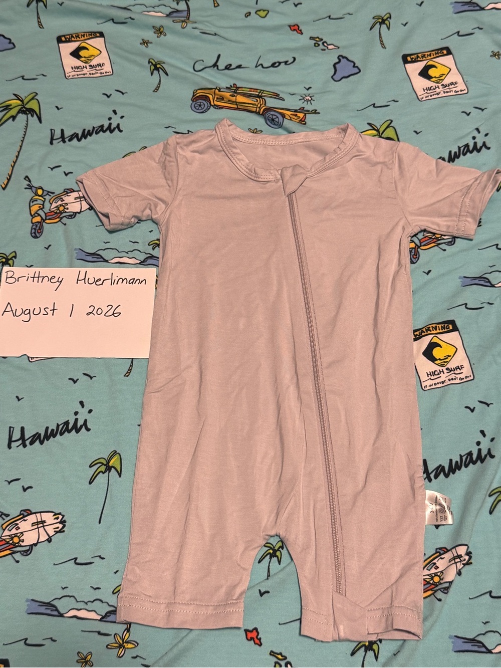 Soft Light Gray Short-Sleeve bamboo Baby Romper  with Front Zipper